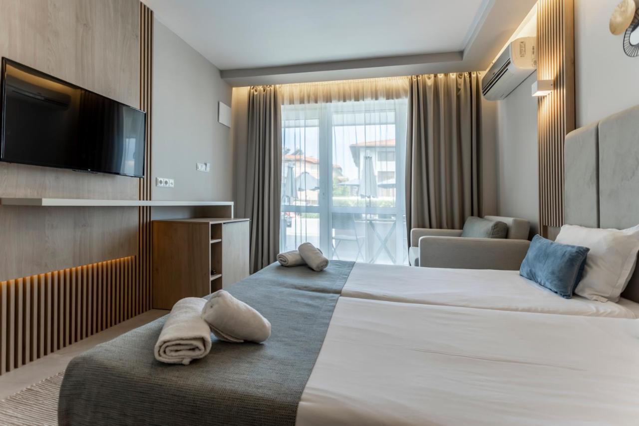 Selena Beach Family Hotel Sozopol Esterno foto