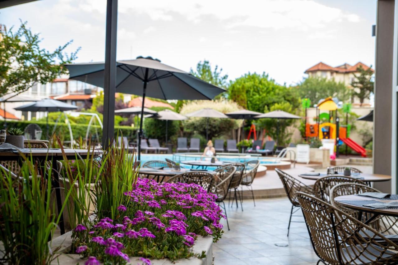 Selena Beach Family Hotel Sozopol Esterno foto